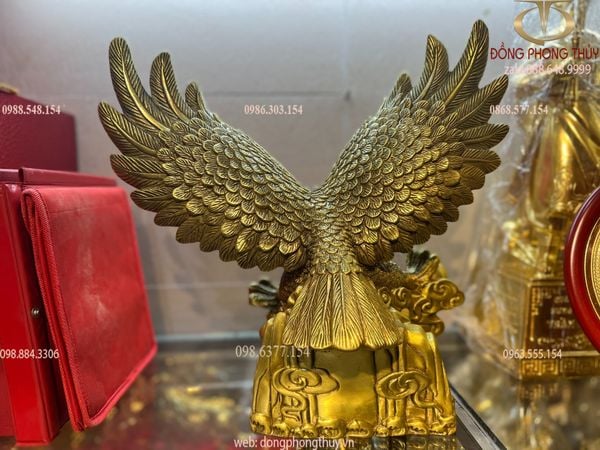 Quà tặng sếp: Tượng đại bàng bằng đồng cao 40cm ngang 35cm nặng 6kg
