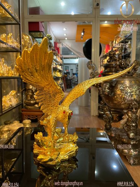 Quà tặng sếp: Tượng đại bàng bằng đồng dát vàng 24k cao 23, ngang 11,5, nặng 2kg