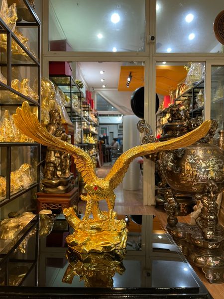 Quà tặng sếp: Tượng đại bàng bằng đồng dát vàng 24k cao 23, ngang 11,5, nặng 2kg