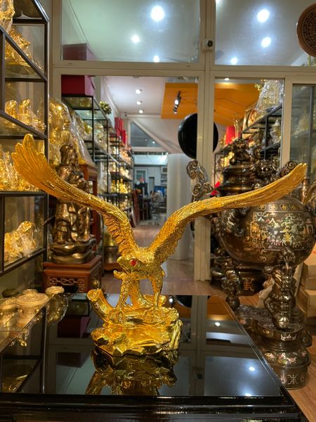 Quà tặng sếp: Tượng đại bàng bằng đồng dát vàng 24k cao 23, ngang 11,5, nặng 2kg