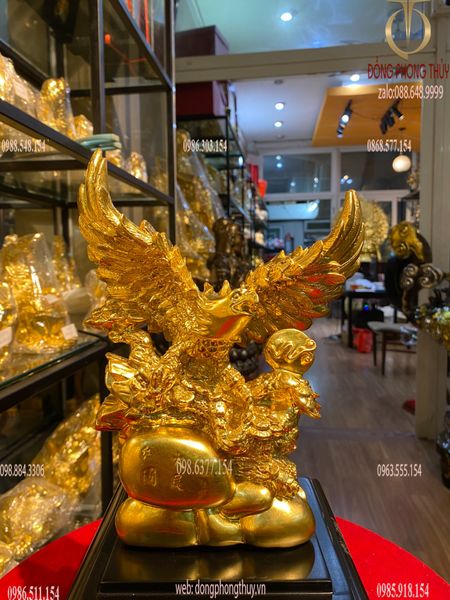 Tượng đại bàng dát vàng 24k