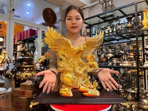 Tượng đại bàng dát vàng 24k