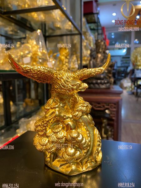 Quà tặng sếp: Tượng đại bàng dát vàng 24k Cao 12 ngang 11 nặng 600 gram