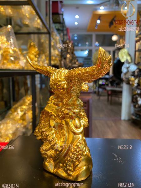 Quà tặng sếp: Tượng đại bàng dát vàng 24k Cao 12 ngang 11 nặng 600 gram
