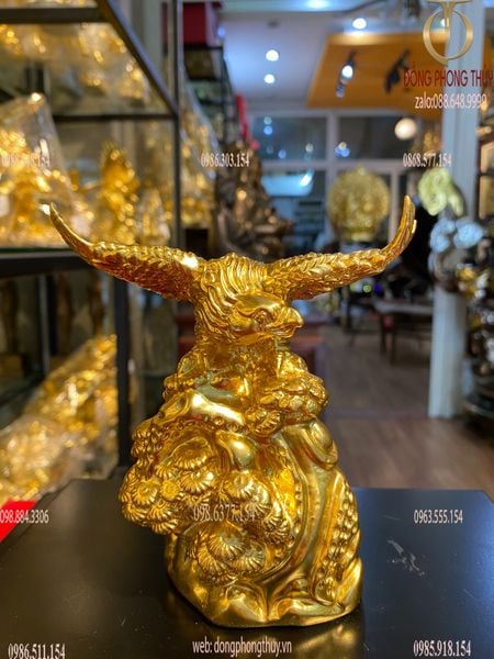 Quà tặng sếp: Tượng đại bàng dát vàng 24k Cao 12 ngang 11 nặng 600 gram