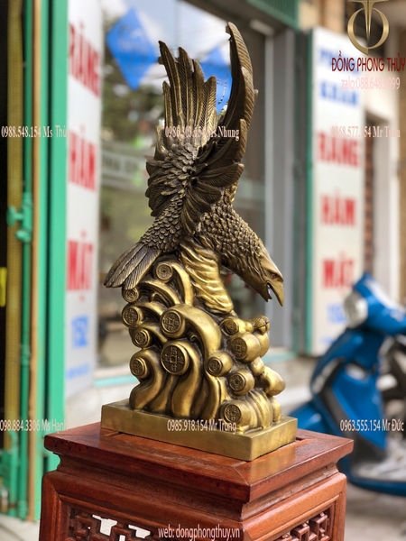 Quà tặng sếp: Tượng đại bàng bằng đồng Cao 54cm nang 36cm  xải cánh 50cm nặng 9,5kg