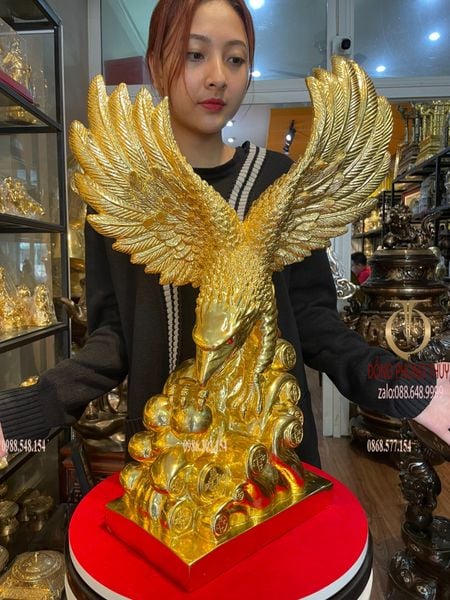 Quà tặng sếp: tượng đại bàng bằng đồng dát vàng 24k Cao 54cm nang 36cm  xải cánh 50cm nặng 9,5kg