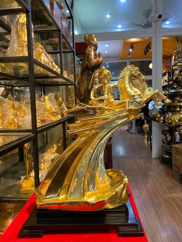 Tượng Thánh Gióng Cao 33 dát vàng 24k