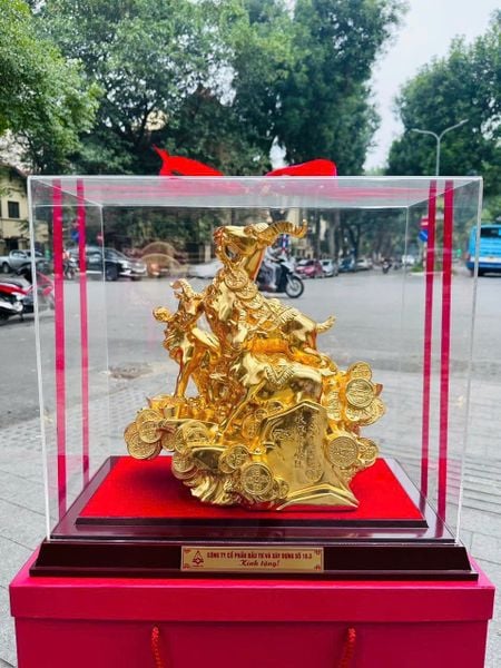Tượng dê tam dương khai thái dát vàng 24k