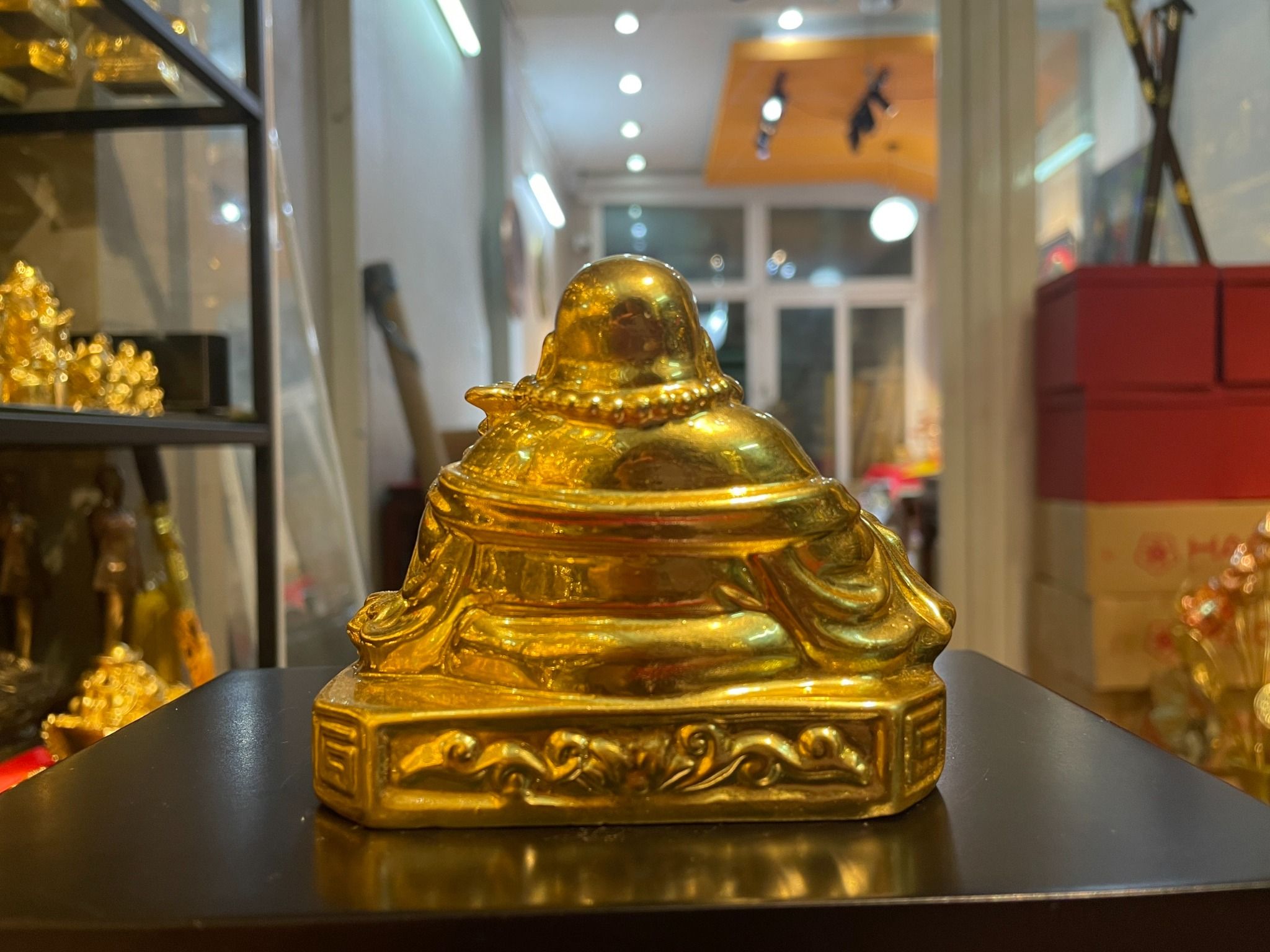 Tượng di lặc để xe ô tô bằng đồng dát vàng 24k