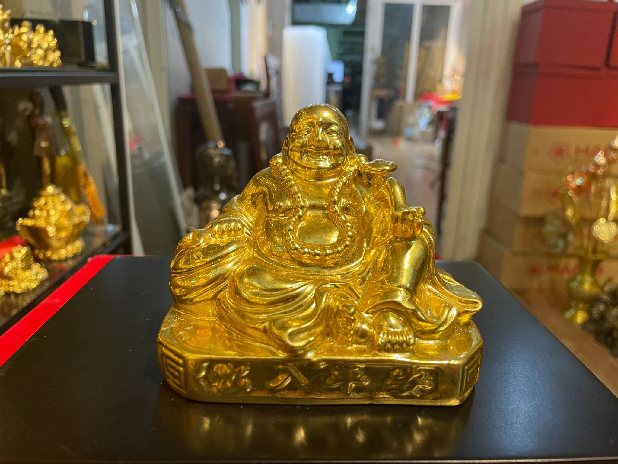 Tượng di lặc để xe ô tô bằng đồng dát vàng 24k