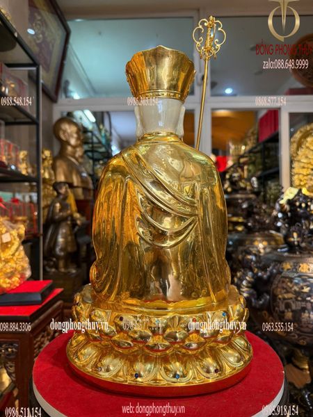Tượng Địa Tạng bằng đồng dát vàng 24k cao 40 ngang 24 sâu 24 nặng 11.5 kg