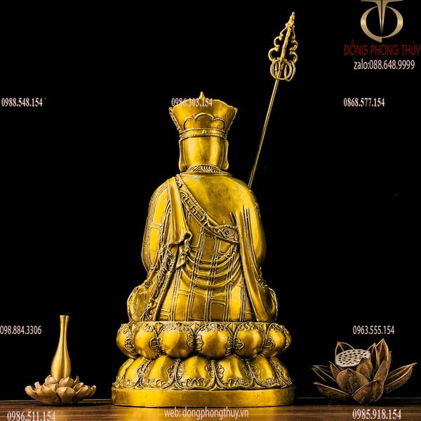 Tượng địa tạng vương tọa đài sen