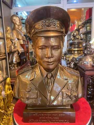 Tượng chân dung bằng đồng cao 38cm