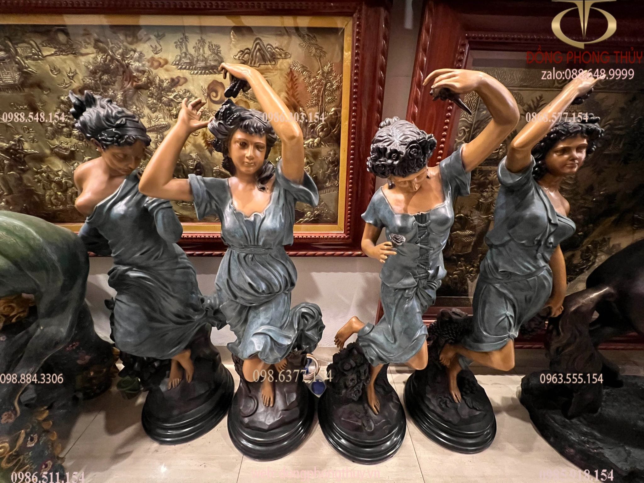 Tượng 4 nữ thần mùa màng