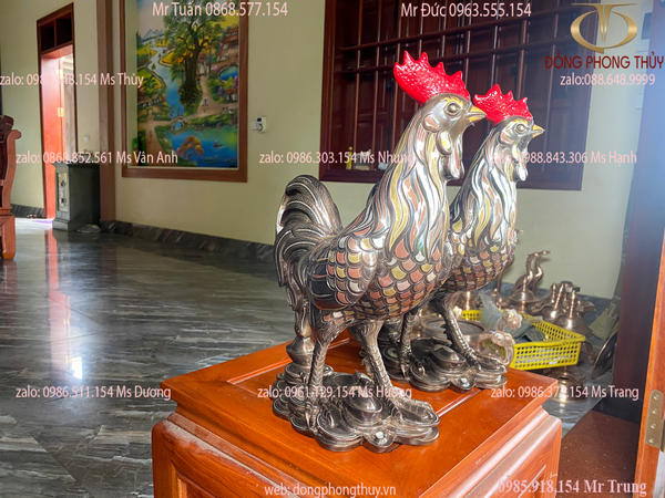 Tượng gà phong thủy bằng đồng đỏ khảm ngũ sắc cao 38cm nặng 12kg