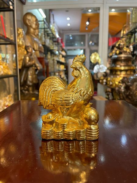 Tượng gà đế tiền dát vàng 24k cao 11cm