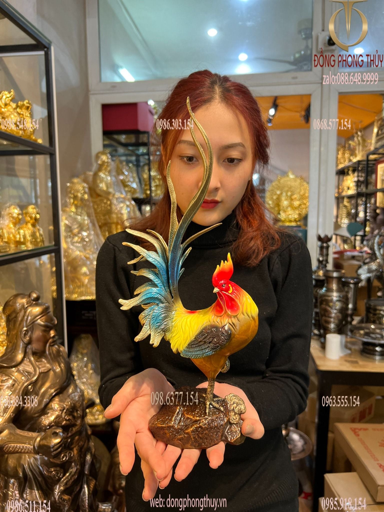 Tượng gà trống phong thủy bằng đồng vẽ màu