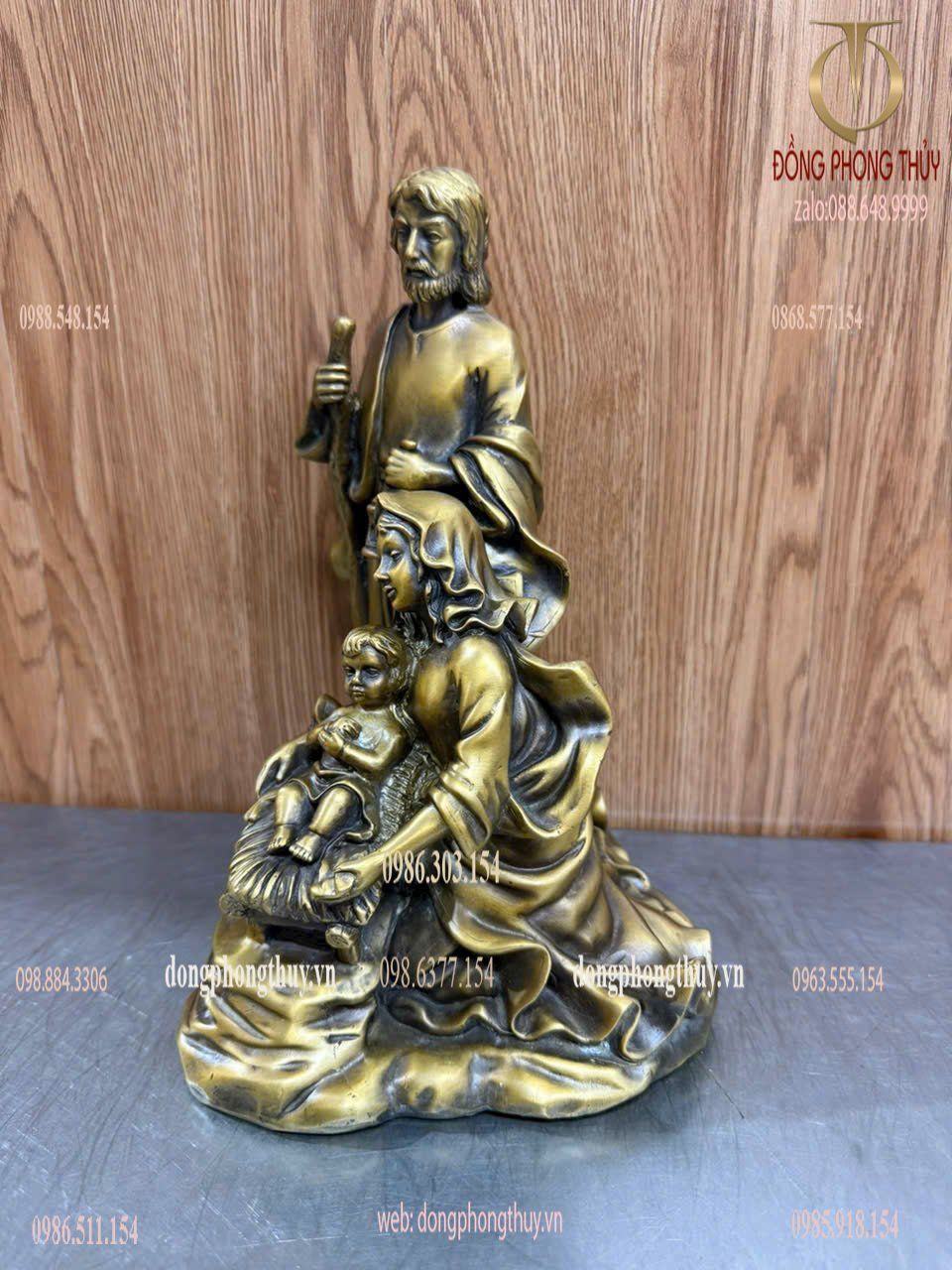 Tượng gia đình thánh