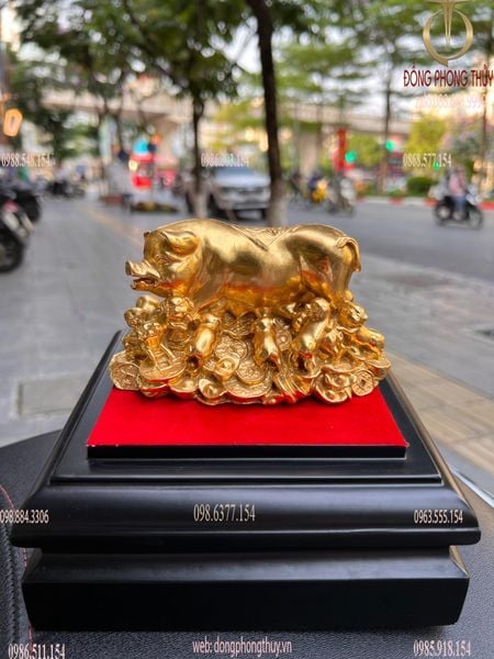 Tượng Heo phong thủy bằng đồng dát vàng 24k