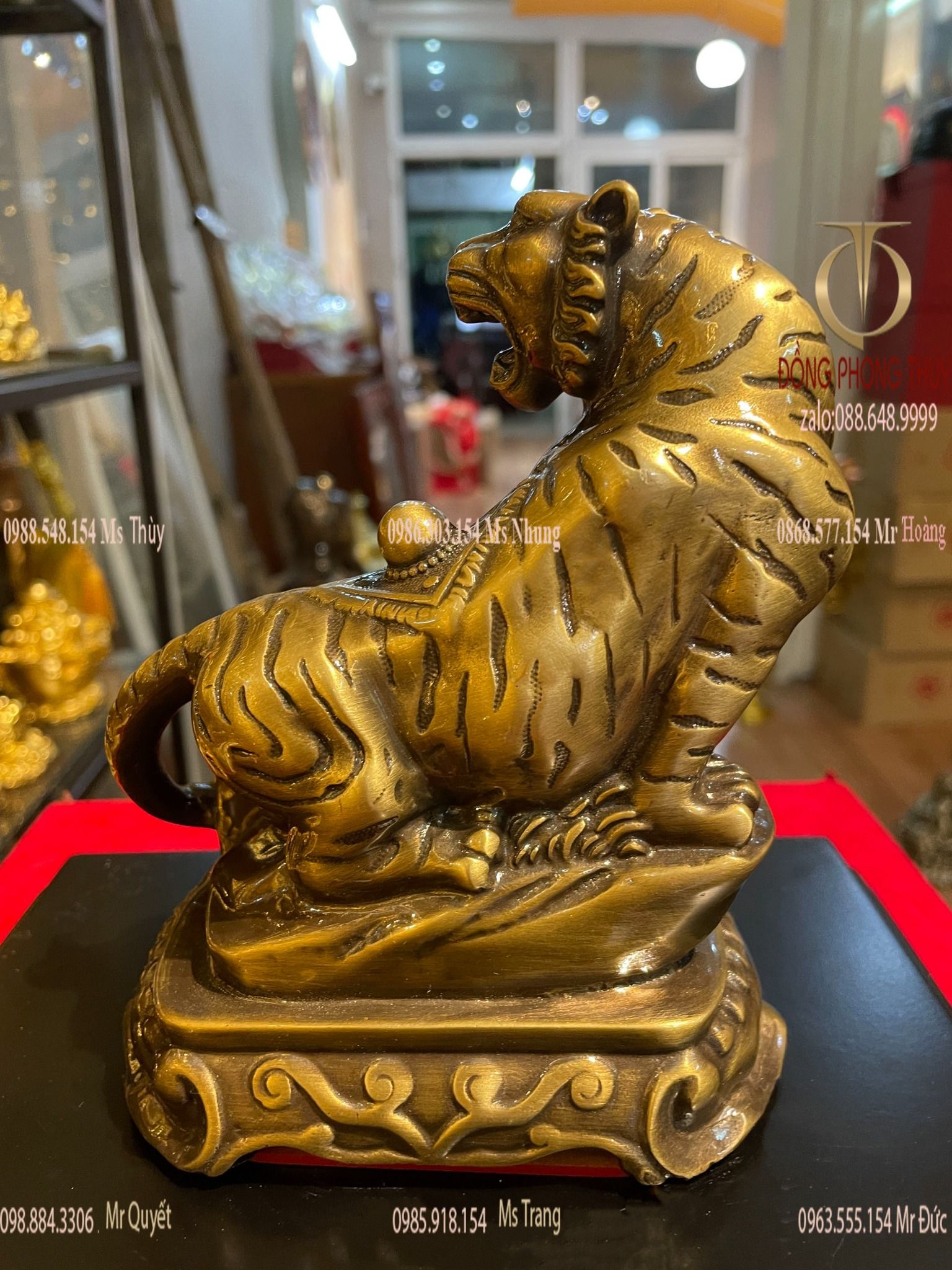 Tượng hổ cao sơn viễn vọng bằng đồng