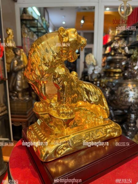 Tượng hổ bằng đồng vạn sự như ý dát vàng 24k cao 27 nặng 5kg chữ Việt