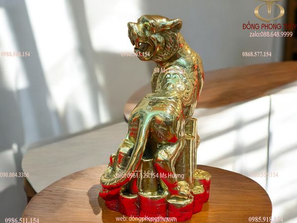 Tượng hổ phong thủy bằng đồng Cao 14, ngang 12,5, sâu 9,5 nặng 1,3kg