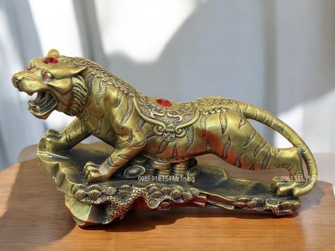 tượng hổ phong thủy đế tùng bằng đồng ngang 33cm