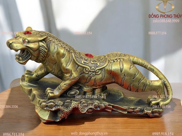 tượng hổ phong thủy đế tùng bằng đồng ngang 33cm