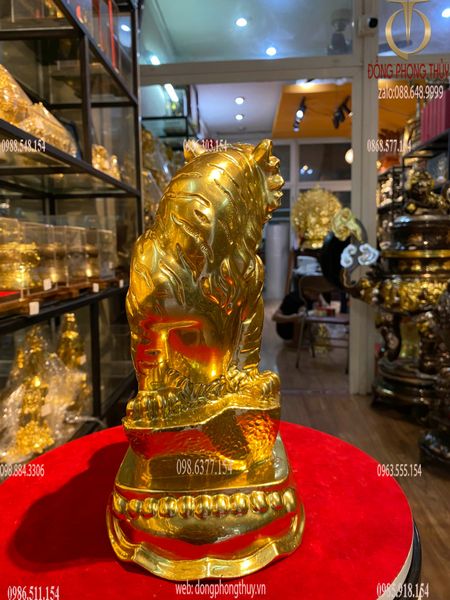 Quà tặng mạ vàng: Tượng Hổ dát vàng 24k