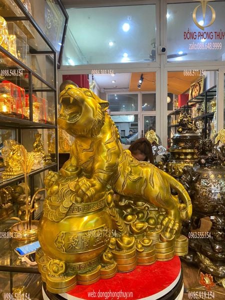 Tượng hổ bằng đồng Cao 43 ngang 40 sâu 19 nặng 9 kg