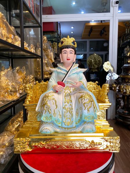 Tượng mẹ cửu thiên huyền nữ bằng đồng đỏ vẽ màu.