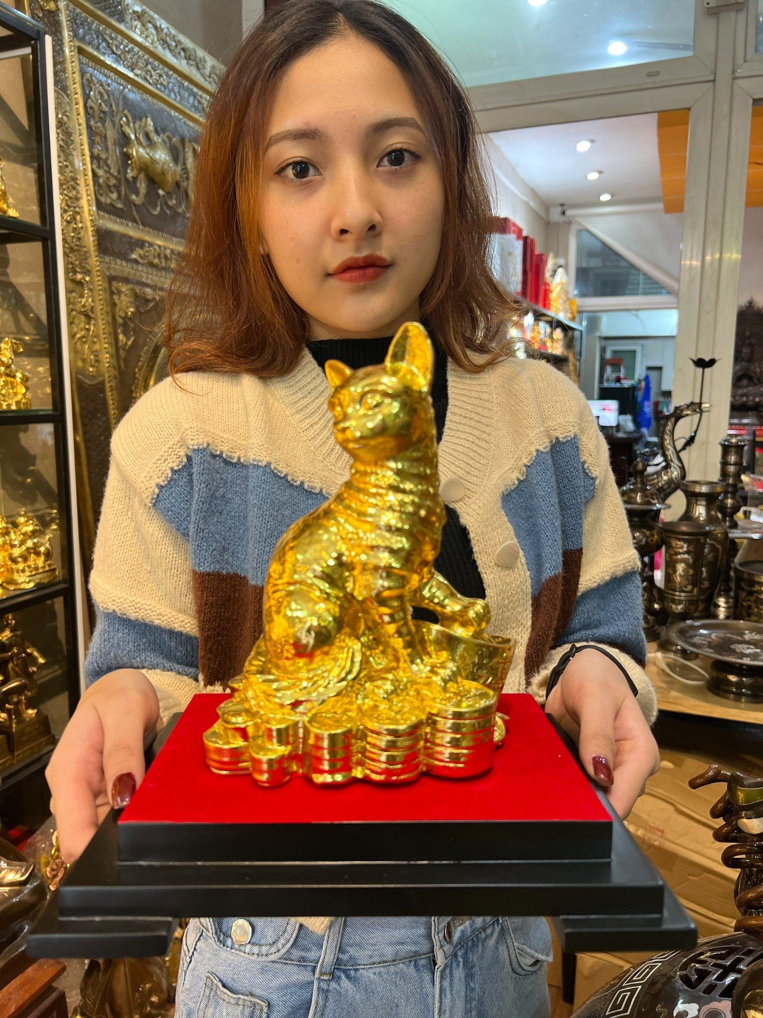 Tượng mèo dát vàng 24k cao 20cm