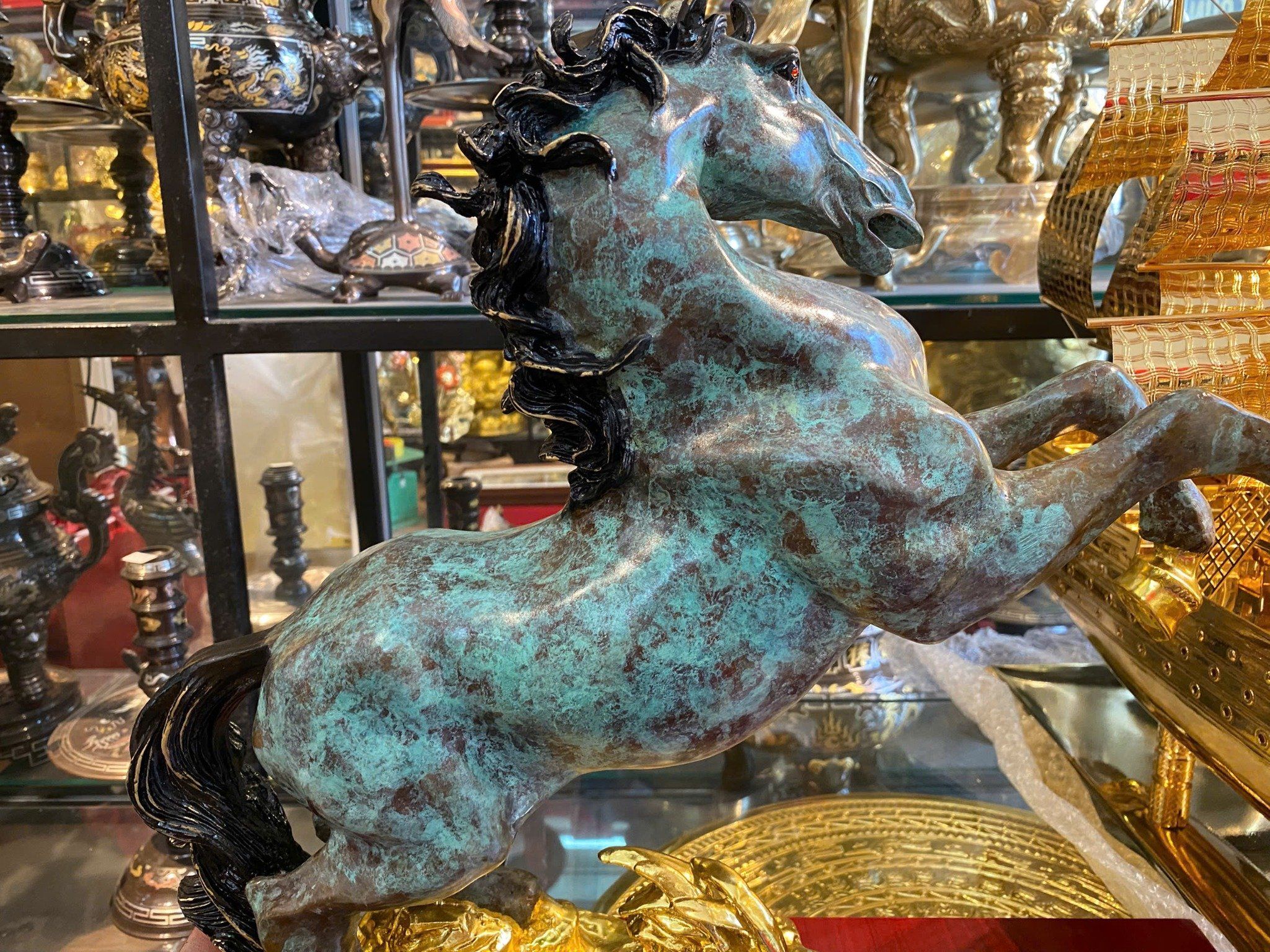 Tượng ngựa bằng đồng cao 46cm nặng 7,3kg