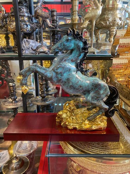 Tượng ngựa bằng đồng cao 46cm nặng 7,3kg