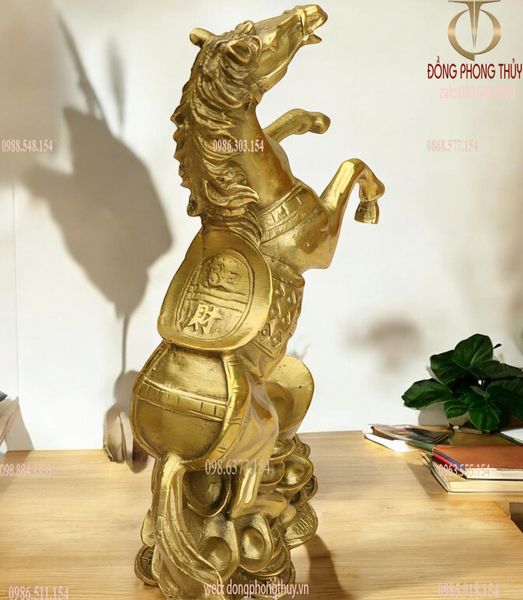 Tượng ngựa phong thủy bằng đồng để bàn cao 23 nặng 1,5kg
