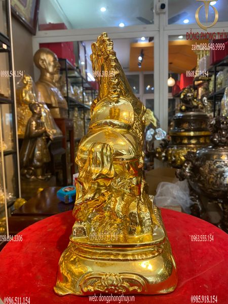 Tượng ngựa mạ vàng dát vàng 24K cao 30 ngang 24 sâu 15 nặng 5 kg