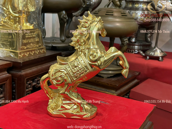 tượng ngựa phong thủy bằng đồng dát vàng 24k