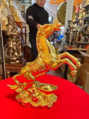 Tượng ngựa phong thủy dát vàng 24k decor