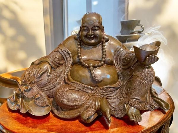 Tượng phật Di Lặc bằng đồng hun nâu Cao 19 ngang 37 sâu 21 nặng 3,7kg