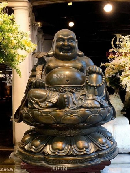 Tượng di lặc màu hun bằng đồng cao 50cm ngang 40cm sâu 36cm nặng 24,5kg