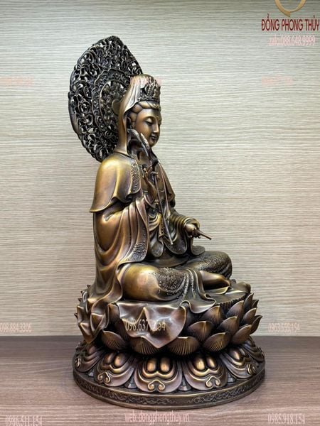 Quan Âm hào quang cao 45cm màu hun giả cổ