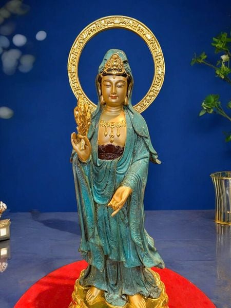 Tượng Quan Âm bằng đồng cao 45cm