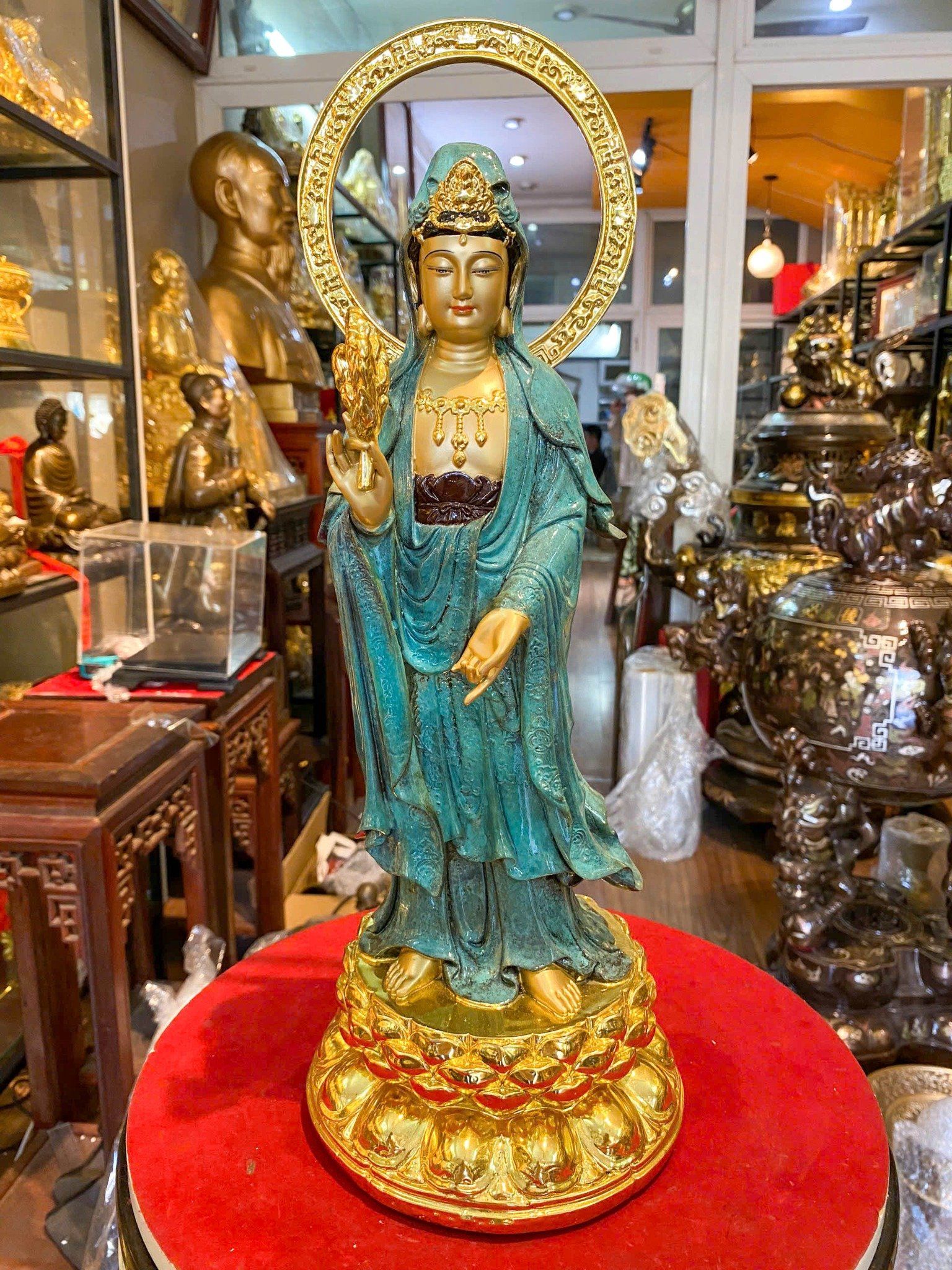 Tượng Quan Âm bằng đồng cao 45cm
