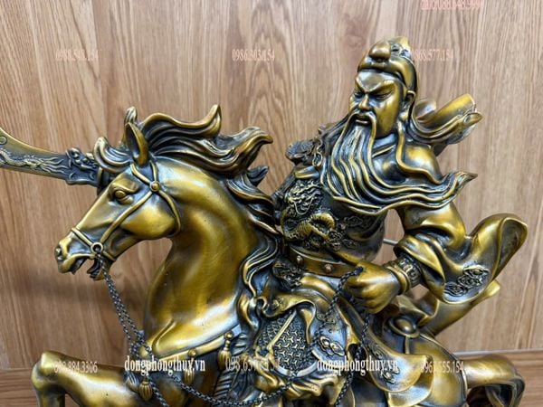 Tượng quan công cưỡi ngựa cao 48cm ngang 48 sâu 20 nặng 21kg