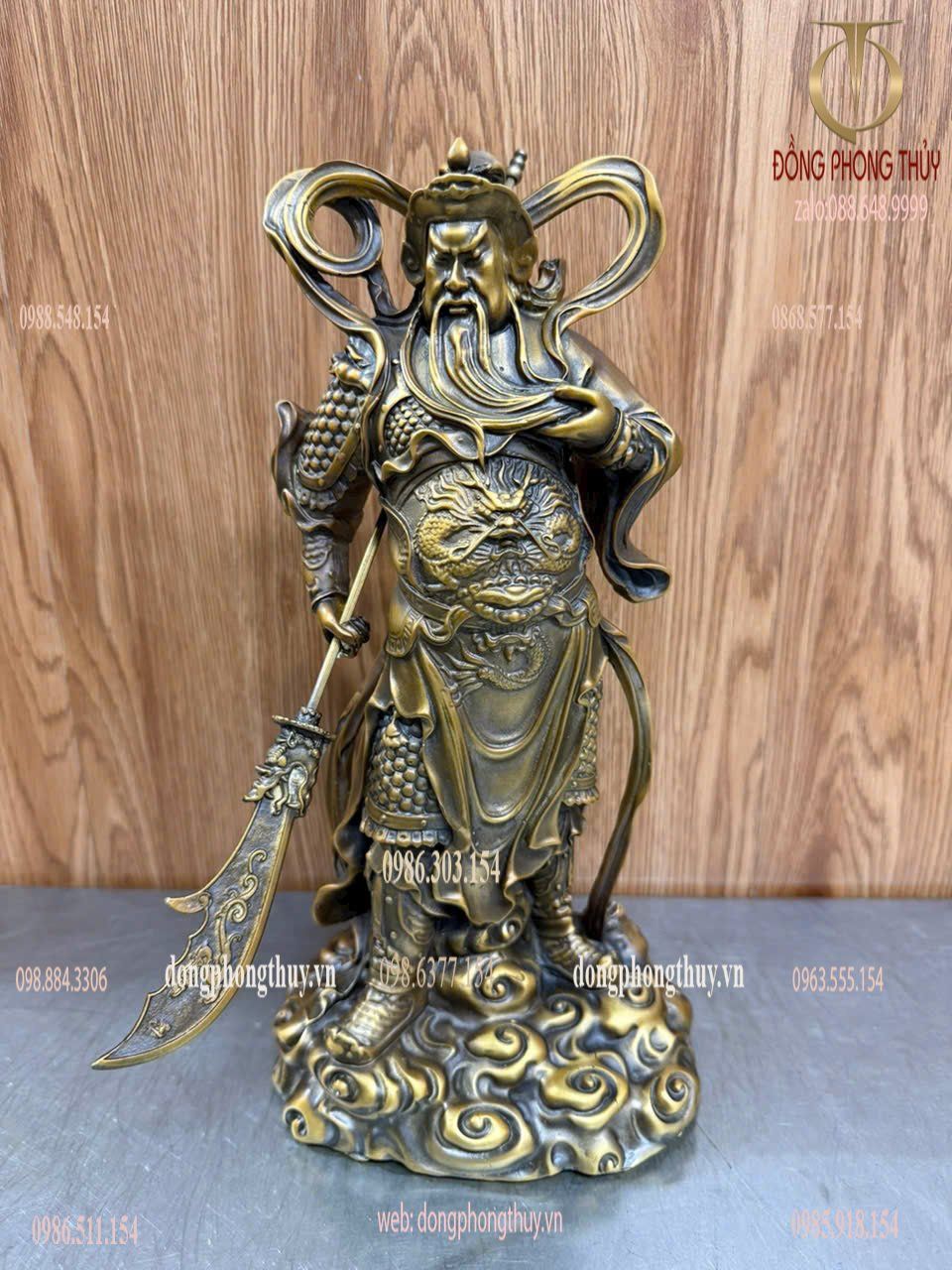 Tượng quan công vi đà
