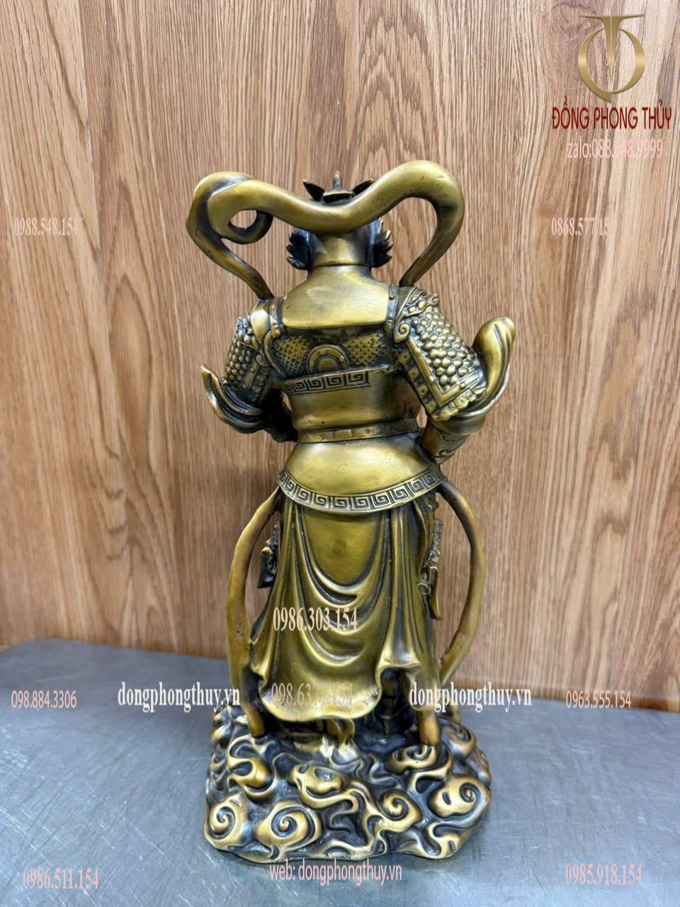 Tượng quan công vi đà