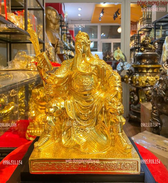 Tượng quan công dát vàng nano
