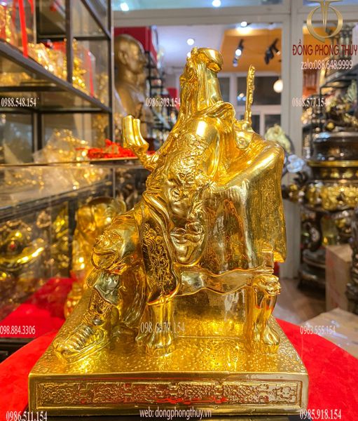 Tượng quan công dát vàng nano