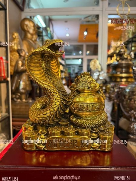 Tượng rắn phong thủy bằng đồng cao 22 ngang 19 sâu 12,5 nặng 2,5kg